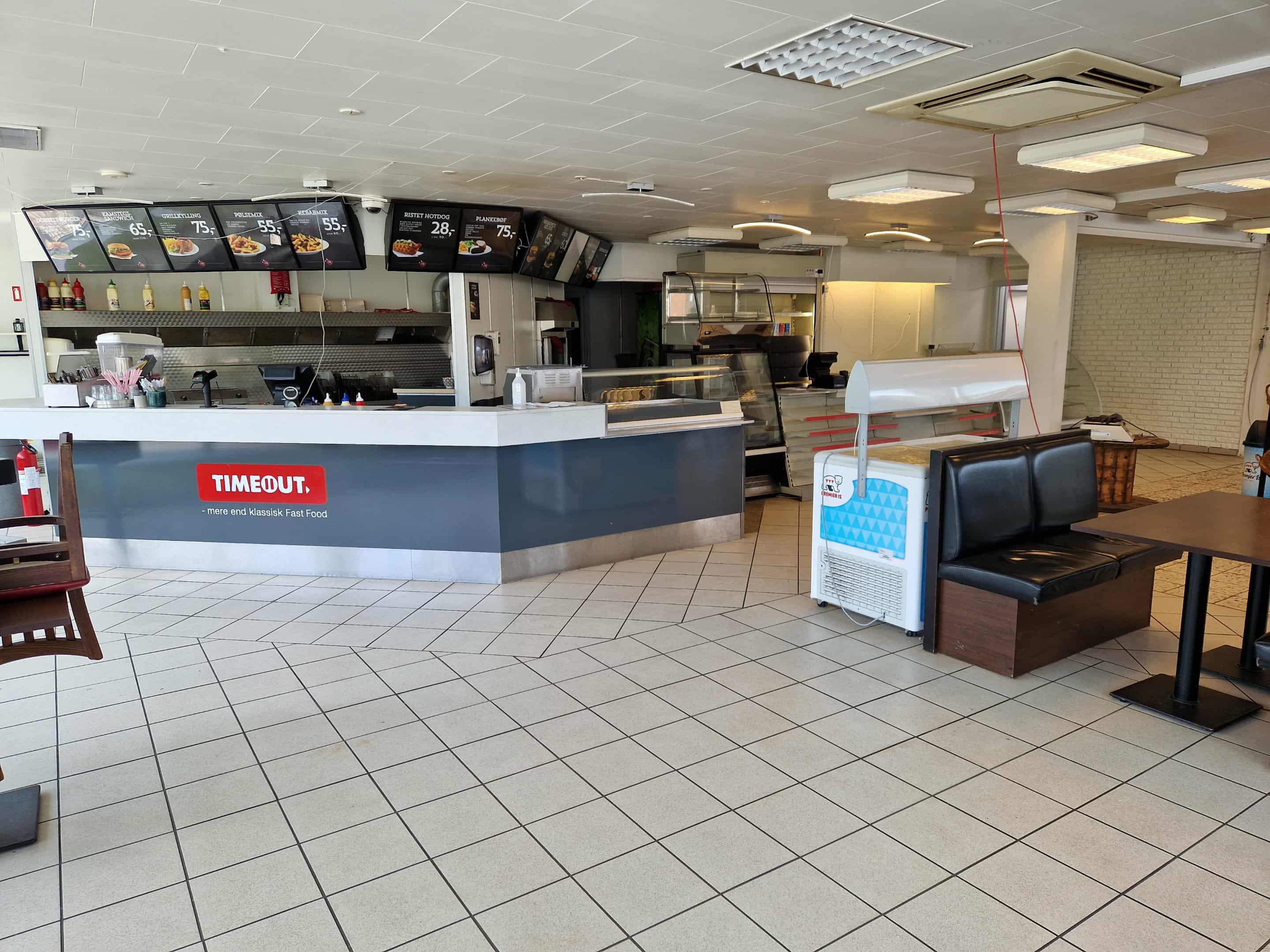 Gammelt billede af butikkens interiør før branden